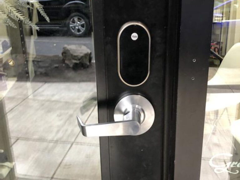 Storefront keyless entry lock